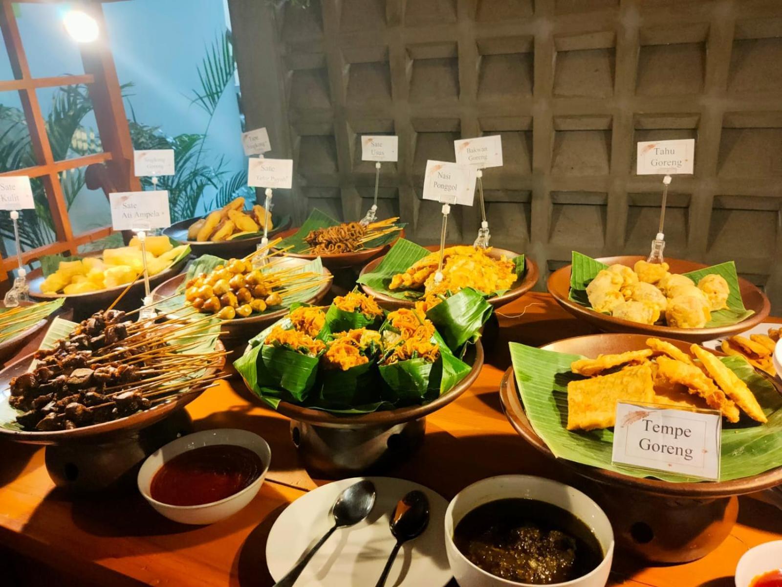 Whiz Hotel Cikini Cakarta Dış mekan fotoğraf