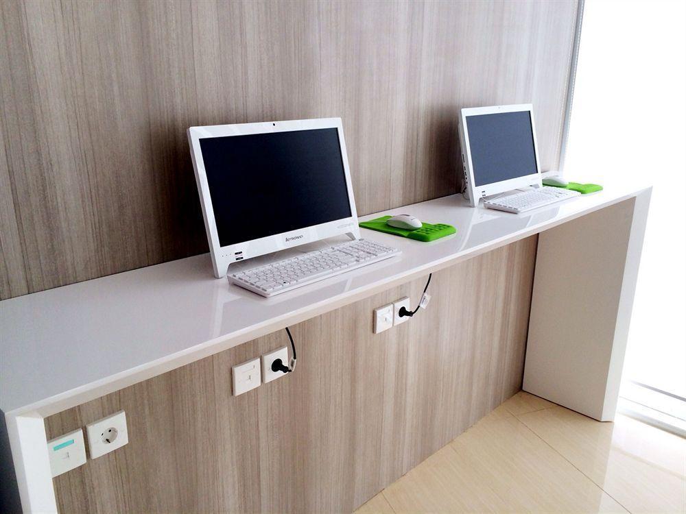 Whiz Hotel Cikini Cakarta Dış mekan fotoğraf